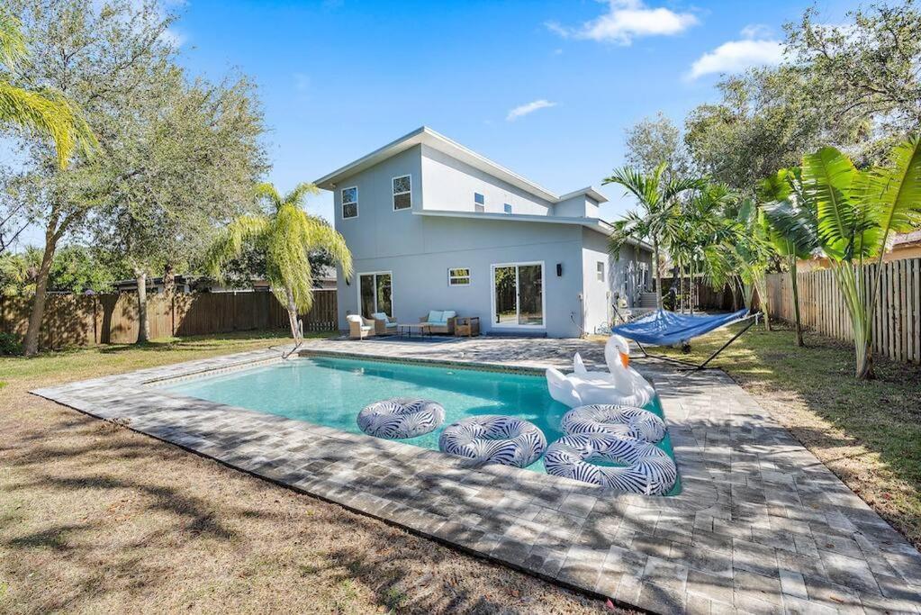 Florida Getaway With Backyard Pool Oasis Villa Sarasota Exterior photo